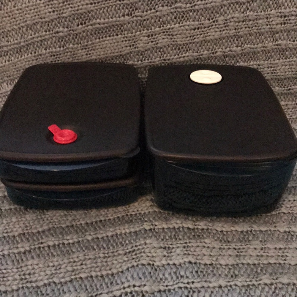 Lot of 3 New Tupperware Microwaveable Containers